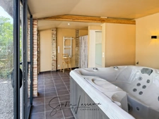 Demeure de caractère à vendre à Bézu-Saint-Éloi – 9 pièces, 5 chambres, parc de près de 6 000 m² avec maison d'amis et espace bien-être