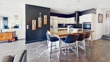 🏡 Chaleureuse maison familiale à vendre à Osny – 5 pièces, 3 chambres, sous-sol total et dépendance