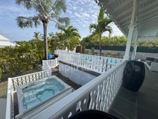 PROPRIÉTÉ D'EXCEPTION AVEC VUE DÉGAGÉE, PISCINE ET JACUZZI