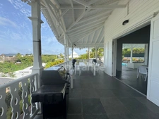 PROPRIÉTÉ D'EXCEPTION AVEC VUE DÉGAGÉE, PISCINE ET JACUZZI