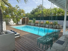 PROPRIÉTÉ D'EXCEPTION AVEC VUE DÉGAGÉE, PISCINE ET JACUZZI