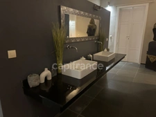PROPRIÉTÉ D'EXCEPTION AVEC VUE DÉGAGÉE, PISCINE ET JACUZZI
