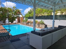PROPRIÉTÉ D'EXCEPTION AVEC VUE DÉGAGÉE, PISCINE ET JACUZZI