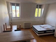 Square Rameau, A louer studio de 25m2 dans une grande maison de maitre