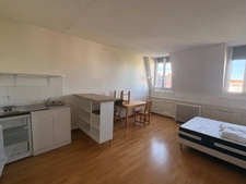 Square Rameau, A louer studio de 25m2 dans une grande maison de maitre
