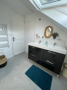 A vendre, jolie maison située à proximité de la place Alexandre Dumas à Lille Saint Maurice