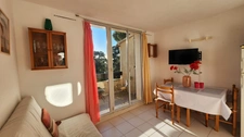 T1 cabine, piscine tennis,  face au golf du Cap d'Agde