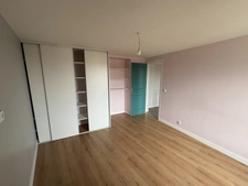 Bazemont centre – Ensemble immobilier 160 m² + dépendances – 6 pièces