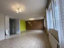 Bazemont centre – Ensemble immobilier 160 m² + dépendances – 6 pièces
