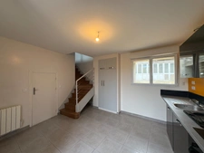 Bazemont centre – Ensemble immobilier 160 m² + dépendances – 6 pièces