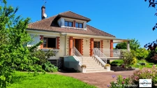 Maison à vendre - 6 pièces, 156m² à Avrainville - sous-sol total et terrain arboré de 1 555 m² 