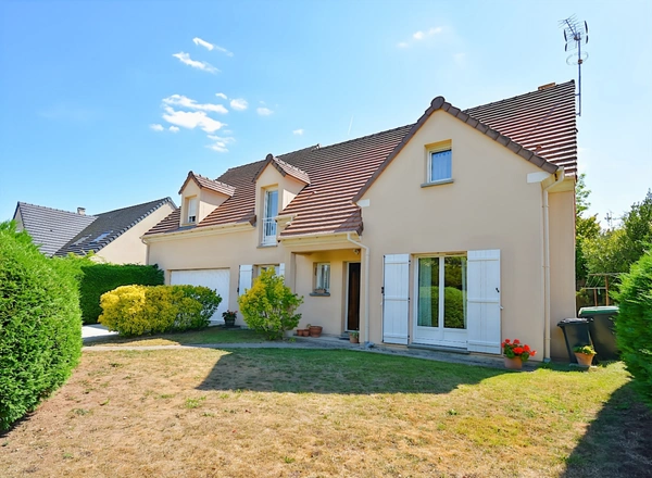 Maison familiale à vendre 5 pièces centre ville d'ARPAJON (91) -160m², 4 chambres - avec appartement indépendant loué 