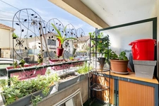 Appartement à vendre 4 pièces avec bureau, loggia et deux places de parking dans une résidence et recherchée