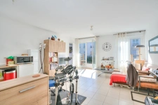 Charmant Appartement T2 avec Balcon et Parking à Longjumeau
