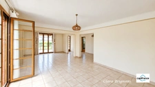 Maison à vendre - 6 pièces, 156m² à Avrainville - sous-sol total et terrain arboré de 1 555 m² 