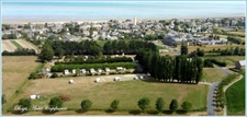 Dpt Ille et Vilaine (35), à vendre CHERRUEIX Propriété de 20 pièces sur 4 hectares.