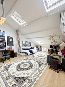 Maison mitoyenne / Appartement de 75m2 et jardin a ALLINGES 299000€