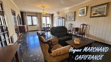 LESPIGNAN - Maison de village avec jardin et grand garage – Fort potentiel !