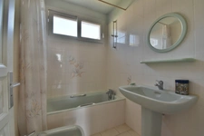 A vendre  MURVIEL LES BEZIERS (34490), Villa traditionnelle sur 1 100 m² de terrain divisible – Un fort potentiel !