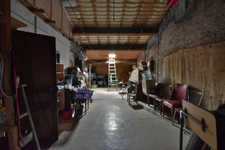 Maison vigneronne avec garage, cour et jardin — Fort potentiel