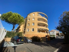 EN EXCLUSIVITE APPARTEMENT T4 TRES BON QUARTIER
