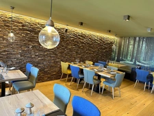 Murs commerciaux à vendre LES SAISIES (73), restaurant 238m2, possibilité acquérir le FDC