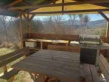 À VENDRE – CAMPING 4** AVEC MURS – 100 EMPLACEMENTS, ATYPIQUES & PANORAMA EXCEPTIONNEL