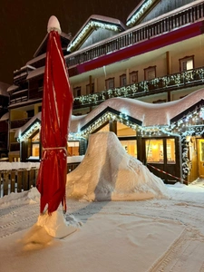 A vendre FDC et MURS, SAVOIE Sports d'Hiver à 1650m, Hotel*** Restaurant Terrasse CA 828KE EBE 204KE