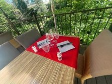 A vendre VAR (83), FDC avec MURS, hotel de charme 3 étoiles, restaurant, piscine, CA 221KE
