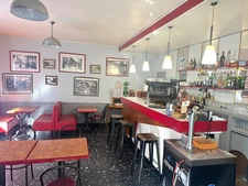 Fonds de commerce à vendre L'ESTRECHURE (30) A vendre Bar, Restaurant, Logement de fonction, CA 120KE