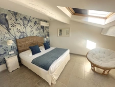 A vendre VAR (83), FDC avec MURS, hotel de charme 3 étoiles, restaurant, piscine, CA 221KE
