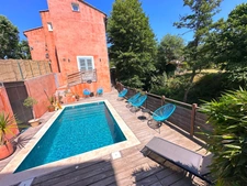 A vendre VAR (83), FDC avec MURS, hotel de charme 3*** climatisé 15 CH, restaurant, 7 mois d'activité CA 221KE