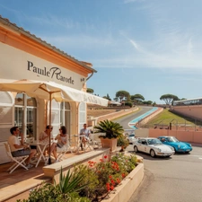 Var (83), à vendre FDC MURS, secteur Le Castellet, 12 kms de la mer, Hôtel Bureau 21 Chambres, CA 230KE 