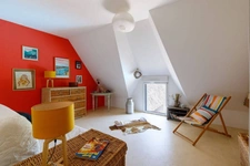 Chaumière contemporaine dans magnifique environnement verdoyant !