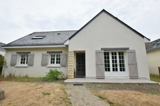 Maison en plein centre d'Avrillé avec grand terrain