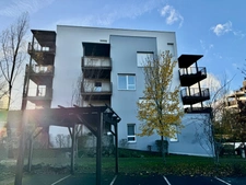 Appartement récent de type 2 avec balcon et parking à Carquefou.