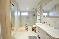 Maison contemporaine aux belles prestations !
