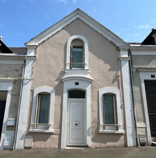 Maison de charme idéalement située entre la place Ney et le jardin des plantes !