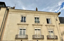 Immeuble de rapport au coeur de la place Bichon à Angers !