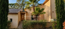 Magnifique villa de 191 m2 à COTIGNAC (83), terrain arboré de 4000m2, 4 chambres en suite, piscine