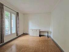 Drancy, quartier LA MUETTE - 2 pièces de 34,45m² situé au RDC. Professions libérales acceptées.