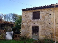 petite longère + 2 petit appartement indépendants