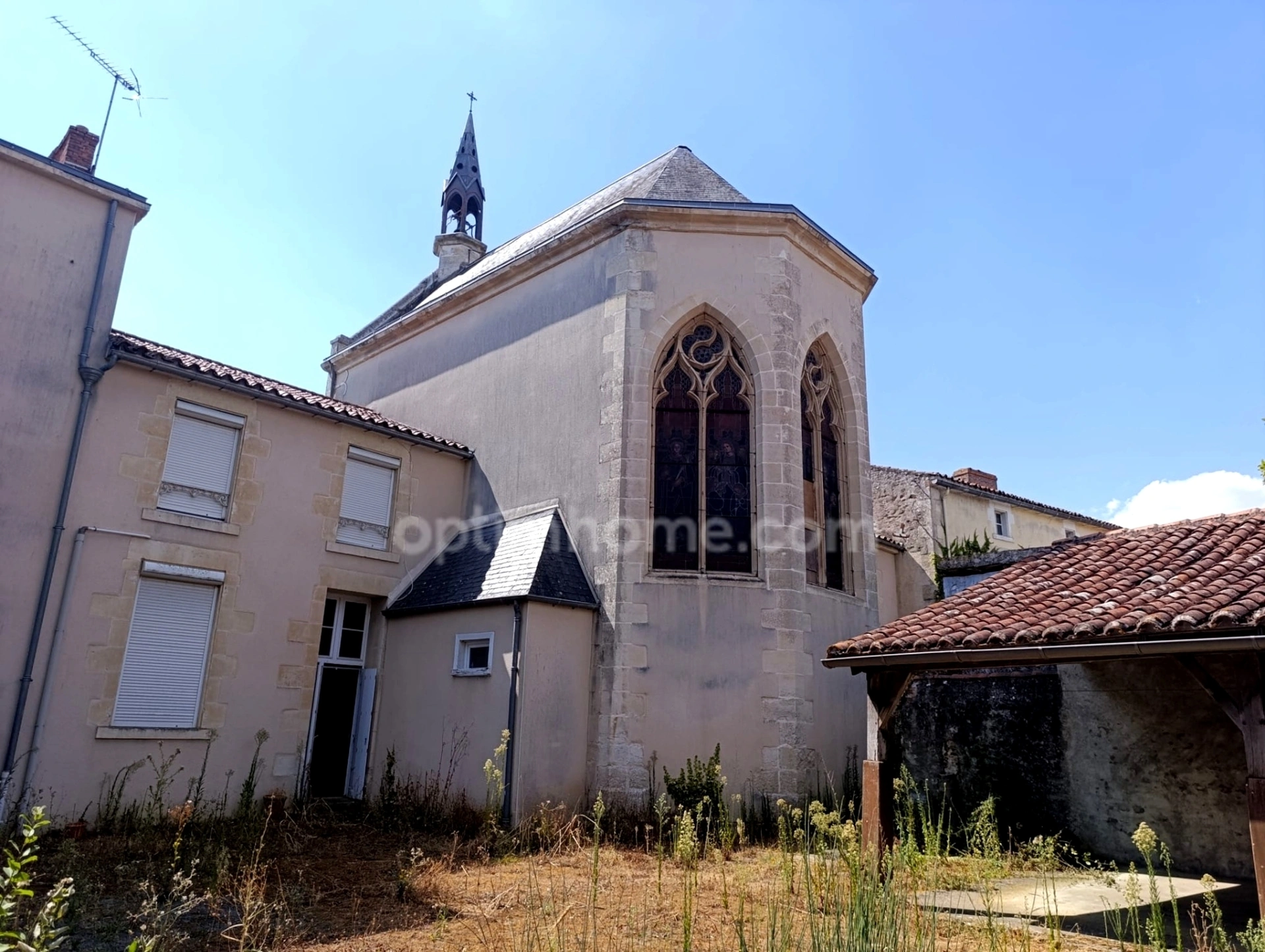 Maison 14 pièces 726 m² · à Mouilleron en Pareds · 726 m² · 263 750 €