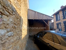 Petite maison rénovée au cœur du bourg