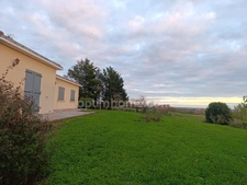  Maison plain‑pied avec sous‑sol et grand terrain, Grissais 