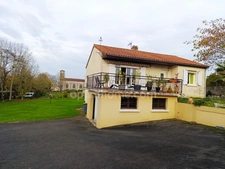 🏡 Maison avec sous-sol + appartement independant