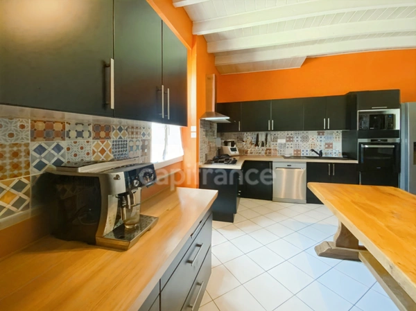 Maison 126 m² avec dépendances et terrain de 2000 m² – Aucun vis-à-vis – La Croix-Blanche (47)