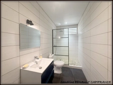 A VENDRE A KOUROU (97310) UNE CHARMANTE MAISON T5 DE 106 m² - TERRAIN DE 440 m² - AU PRIX DE 318 000 €.