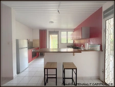 A VENDRE A KOUROU (GUYANE FRANCAISE) UNE CHARMANTE MAISON INDIVIDUELLE T4 de 90 m² - TERRAIN DE 367 m² - AU PRIX DE 263 000 €.