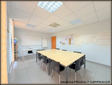 A VENDRE A KOUROU (GUYANE FRANCAISE) 3 magnifiques bâtiments indépendants de 456 m² - SUPERFICIE DU TERRAIN 1150 m² AU PRIX DE 730 000 €.